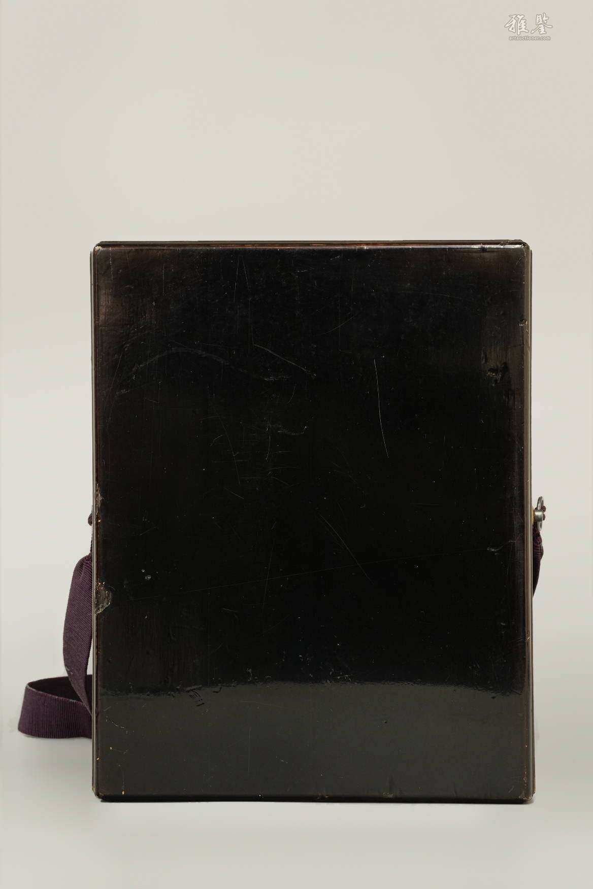 中国琉球十七世纪 黑漆嵌金嵌螺钿人物茶箱 日本桐箱附
